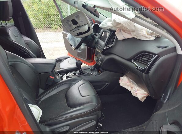 1C4PJMLBXMD171157 2021 JEEP CHEROKEE Orange Vista interior delantera