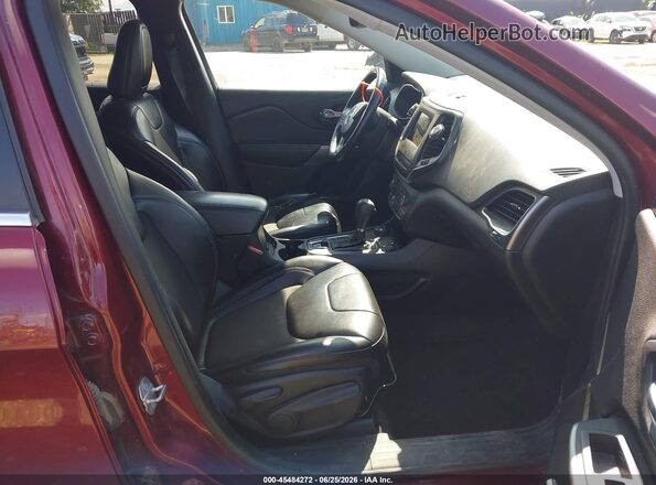 1C4PJMLN8KD229595 2019 JEEP CHEROKEE Red წინა სალონის ხედი