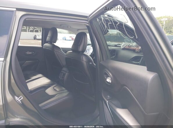 1C4PJMLX0KD323603 2019 JEEP CHEROKEE Green Vista de la etiqueta del VIN