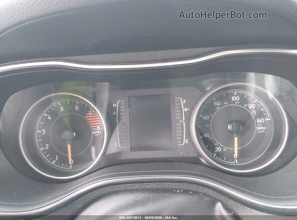 1C4PJMLX0KD323603 2019 JEEP CHEROKEE Green Vista de los asientos traseros