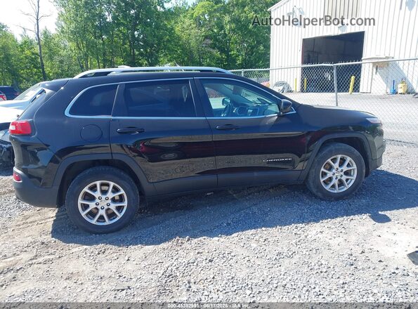 1C4PJMLX1JD562866 2018 JEEP CHEROKEE Black Widok wnętrza z tyłu