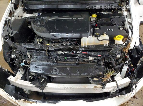 1C4PJMLX2KD137996 2019 JEEP CHEROKEE White Շարժիչի բաժամունքի տեսք