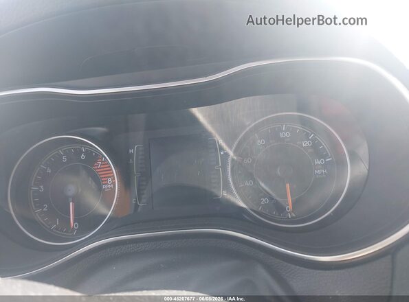 1C4PJMLX4KD231071 2019 JEEP CHEROKEE Silver Вид задніх сидінь