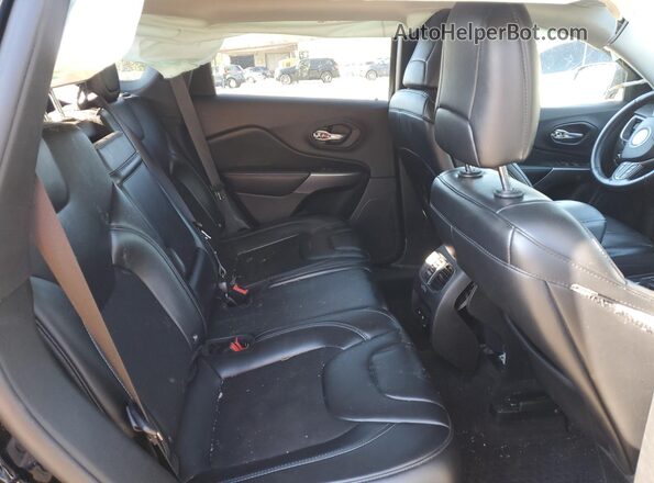 1C4PJMLX5KD137880 2019 JEEP CHEROKEE Черный Вид задней части салона