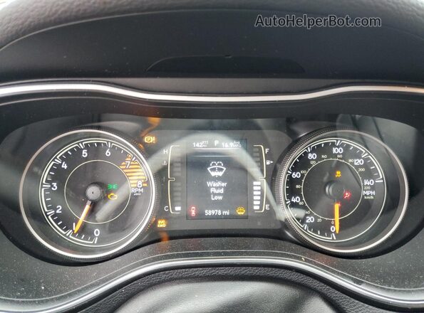 1C4PJMLX5KD137880 2019 JEEP CHEROKEE Черный Вид щитка приборов