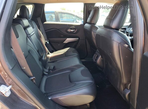1C4PJMLX7JD517155 2018 JEEP CHEROKEE Gray უკანა სალონის ხედი