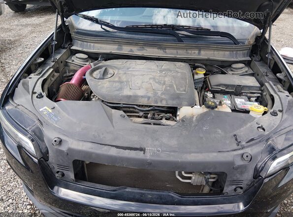 1C4PJMLX7KD101804 2019 JEEP CHEROKEE Черный Вид сзади