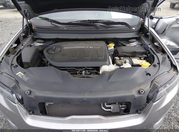 1C4PJMLX7KD343640 2019 JEEP CHEROKEE Gray უკანა ხედი