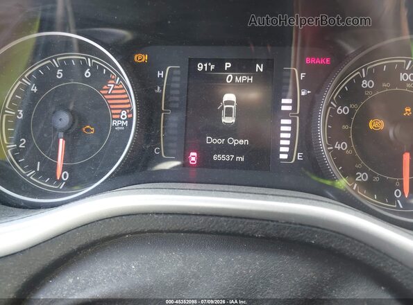 1C4PJMLX8JD613098 2018 JEEP CHEROKEE Gray Widok tylnych siedzeń