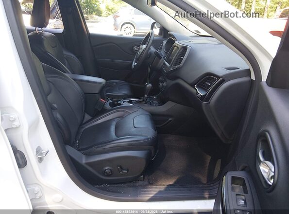 1C4PJMMBXPD111513 2023 JEEP CHEROKEE Белый Вид салона спереди