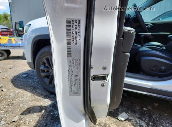 1C4PJMMN1ND511158 2022 JEEP CHEROKEE Белый Вид наклейки с VIN-кодом