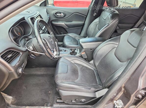 1C4PJMMN5MD172192 2021 JEEP CHEROKEE Gray წინა სალონის ხედი