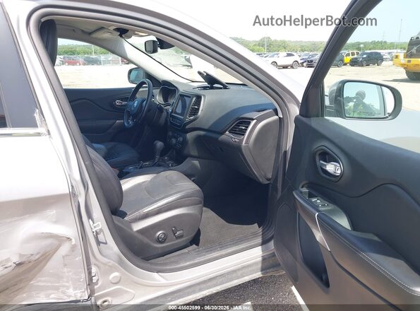 1C4PJMMN7MD146158 2021 JEEP CHEROKEE Gray წინა სალონის ხედი