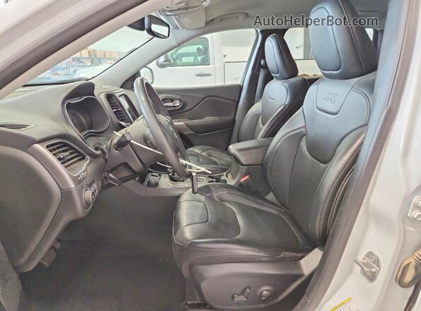 1C4PJMMN8ND514459 2022 JEEP CHEROKEE White Widok wnętrza z przodu