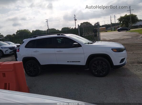 1C4PJMMX0MD225382 2021 JEEP CHEROKEE Белый Вид задней части салона