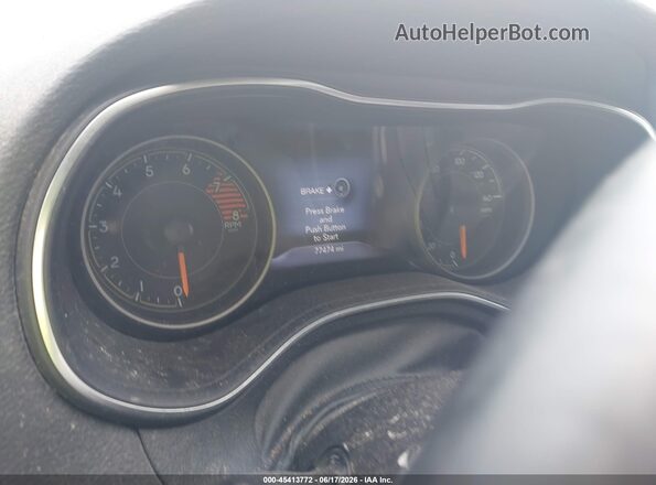 1C4PJMMX8MD158417 2021 JEEP CHEROKEE White Widok tylnych siedzeń