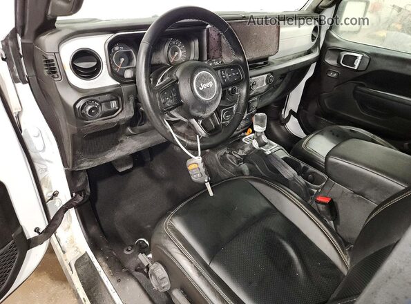 1C4PJXAN9SW603110 2025 JEEP WRANGLER White Dashboard view