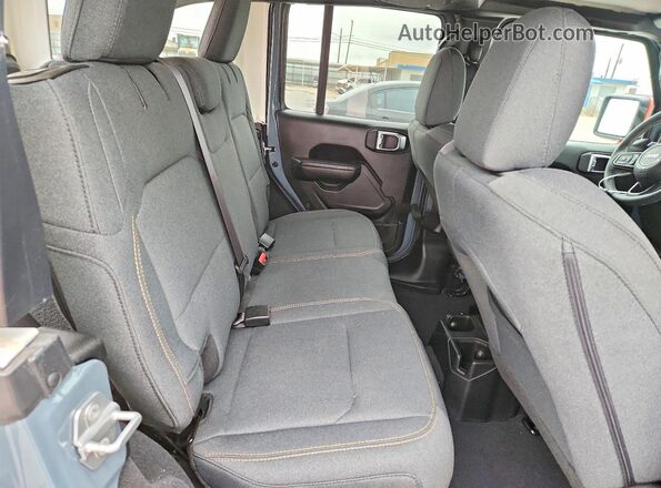 1C4PJXDG5SW536132 2025 JEEP WRANGLER Gray Widok tylnych siedzeń