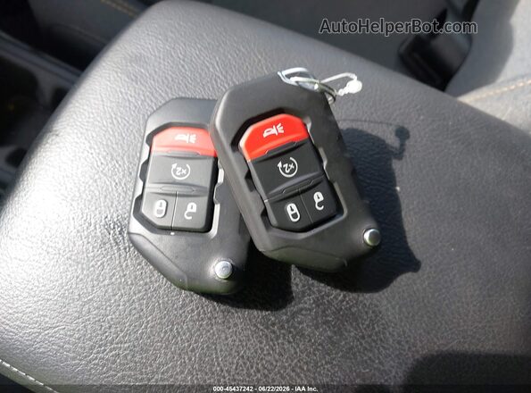 1C4PJXDG5SW545736 2025 JEEP WRANGLER Brown წინა პანელის ხედი