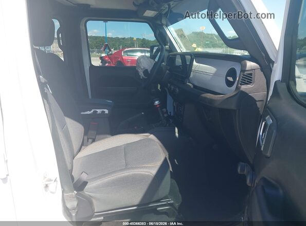 1C4PJXDG7RW200878 2024 JEEP WRANGLER Белый Вид салона спереди