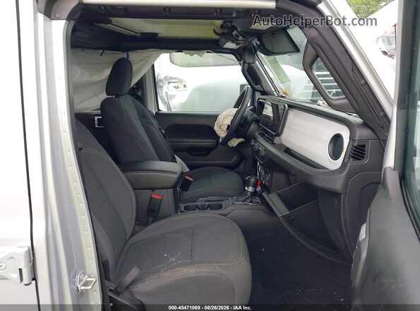 1C4PJXDG7RW284913 2024 JEEP WRANGLER Серебряный Вид салона спереди