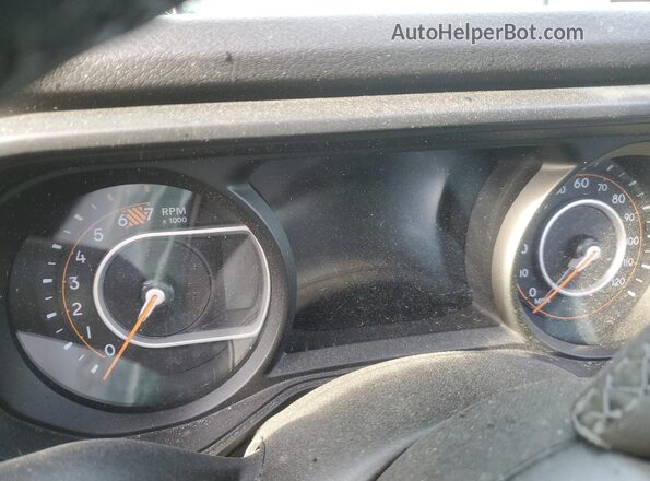 1C4PJXDG9SW552351 2025 JEEP WRANGLER Green ხელსაწყოთა პანელის ხედი