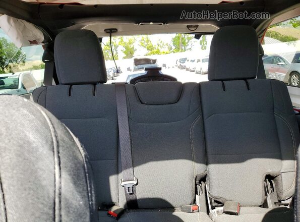 1C4PJXDN7SW524000 2025 JEEP WRANGLER Red Vista de los asientos traseros
