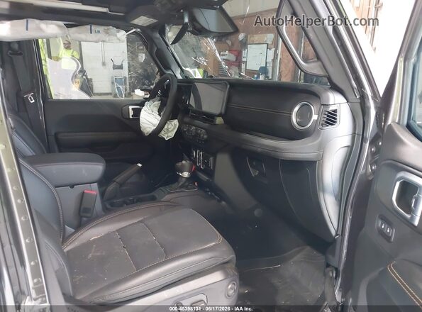 1C4PJXEG2TW242543 2026 JEEP WRANGLER Gray Front interior view