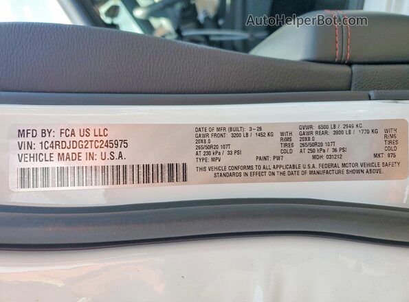 1C4RDJDG2TC245975 2026 DODGE DURANGO White Widok wnętrza 360 stopni