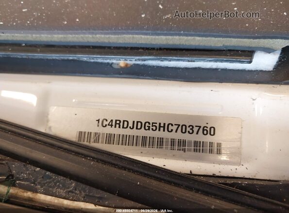 1C4RDJDG5HC703760 2017 DODGE DURANGO White Engine compartment view