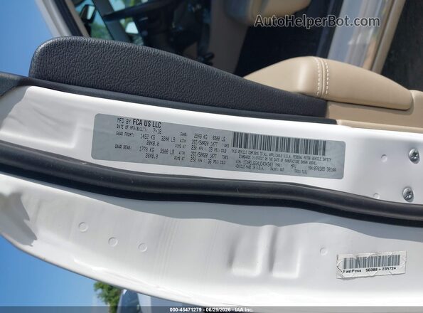1C4RDJEG4JC434543 2018 DODGE DURANGO White Engine compartment view