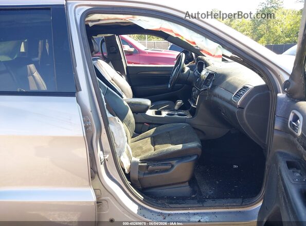 1C4RJEAG0LC355671 2020 JEEP GRAND CHEROKEE Серебряный Вид салона спереди