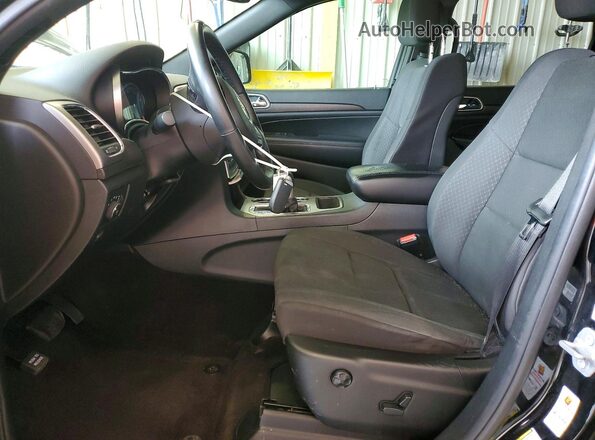 1C4RJEAG2JC482533 2018 JEEP GRAND Черный Вид салона спереди
