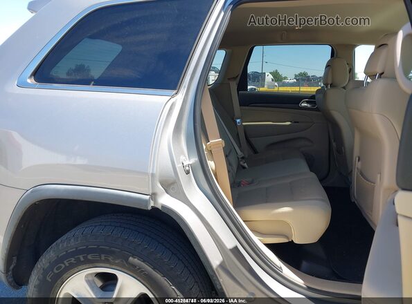 1C4RJEAG3HC915447 2017 JEEP GRAND CHEROKEE Silver 