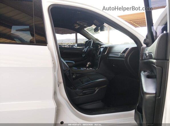 1C4RJEAG3JC460587 2018 JEEP GRAND CHEROKEE White Սալոնի դիմացի տեսք