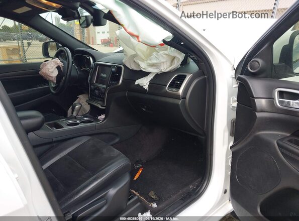 1C4RJEAG5JC279507 2018 JEEP GRAND CHEROKEE White Front interior view