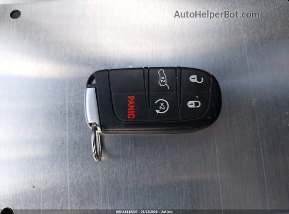 1C4RJEAG6LC439431 2020 JEEP GRAND CHEROKEE Красный Вид панели приборов
