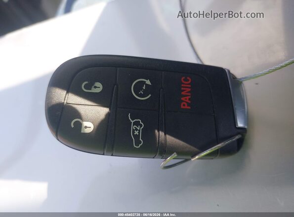1C4RJEAG7JC404104 2018 JEEP GRAND CHEROKEE White Widok deski rozdzielczej