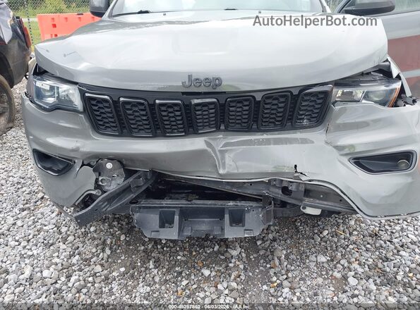 1C4RJEAG7LC170498 2020 JEEP GRAND CHEROKEE Gray Դիմացի տեսք