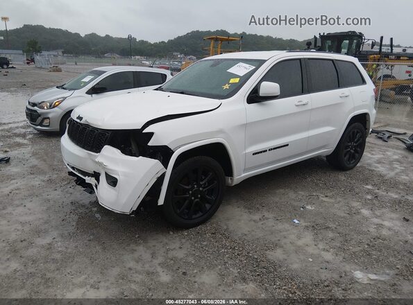 1C4RJEAG8HC773547 2017 JEEP GRAND CHEROKEE White წინა მარცხენა ხედი სამი მეოთხედიდან