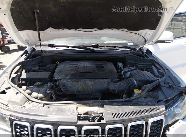 1C4RJEBG0JC363796 2018 JEEP GRAND CHEROKEE White Rear view