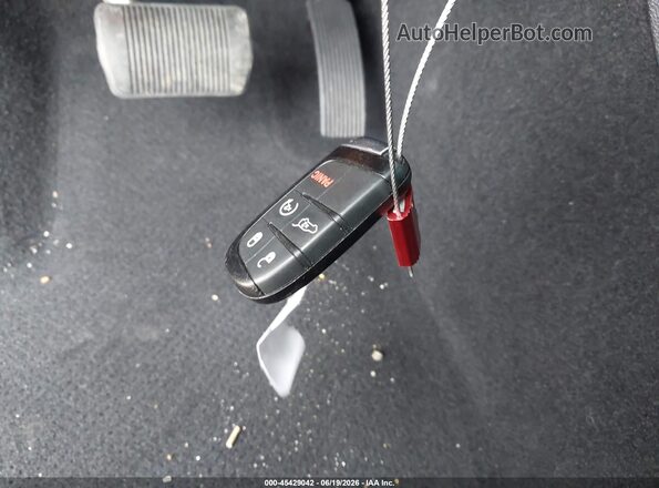 1C4RJEBG0LC337492 2020 JEEP GRAND CHEROKEE Red Vista del salpicadero