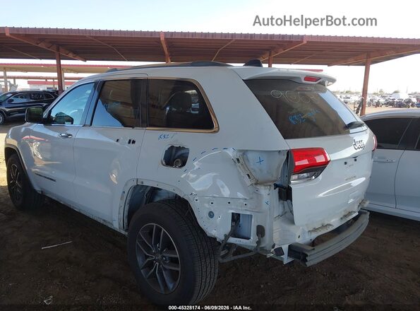 1C4RJEBG1HC826426 2017 JEEP GRAND CHEROKEE White წინა ხედი