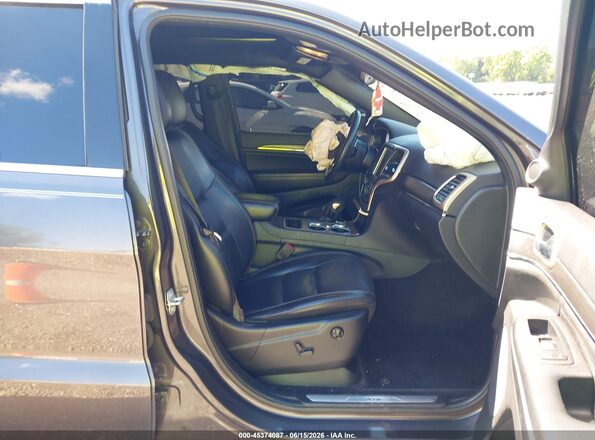 1C4RJEBG2HC732183 2017 JEEP GRAND CHEROKEE Серый Вид салона спереди
