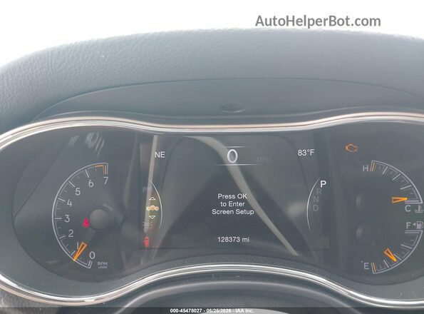 1C4RJEBG3HC949757 2017 JEEP GRAND CHEROKEE Red Вид задніх сидінь