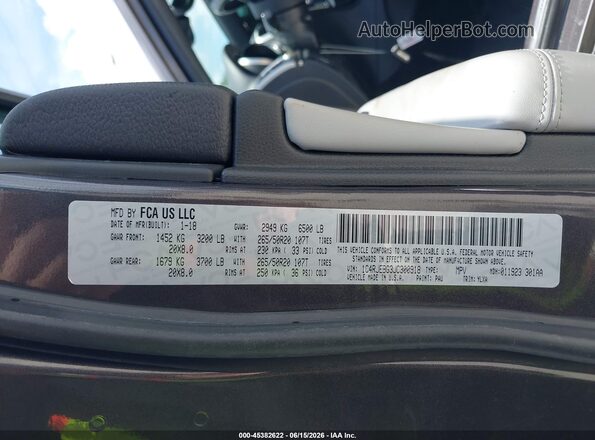 1C4RJEBG3JC300918 2018 JEEP GRAND CHEROKEE Black Engine compartment view
