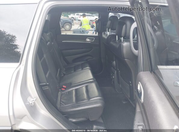 1C4RJEBG4JC301656 2018 JEEP GRAND CHEROKEE Silver VIN sticker view