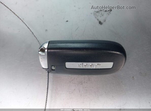 1C4RJEBG5HC916923 2017 JEEP GRAND CHEROKEE Black Dashboard view