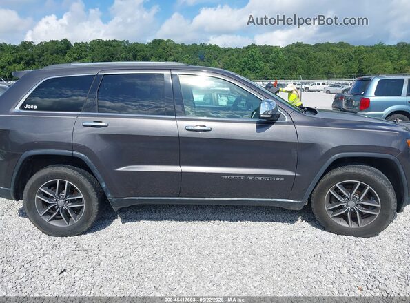 1C4RJEBG5JC131940 2018 JEEP GRAND CHEROKEE Gray Widok wnętrza z tyłu