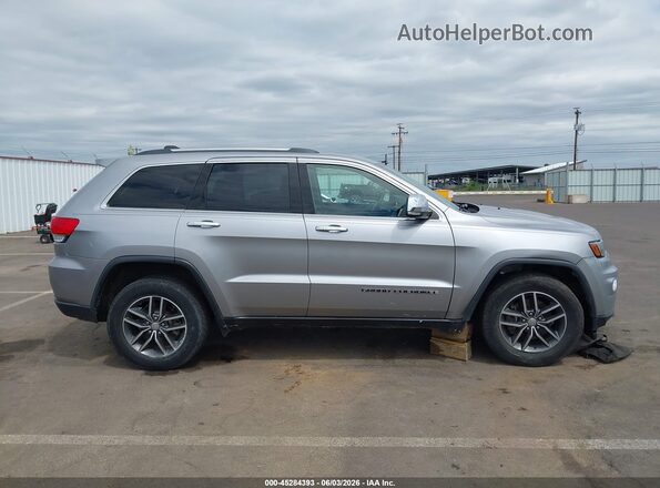 1C4RJEBG7HC779340 2017 JEEP GRAND CHEROKEE Silver 